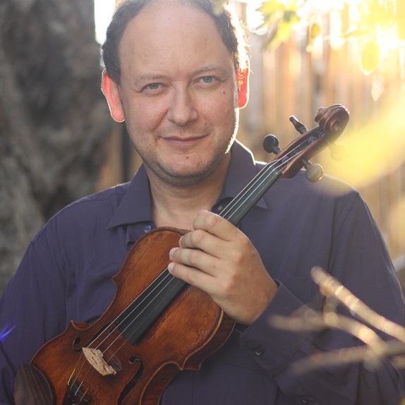 Tre brani per violino e pianoforte di Grieg, Brahms e Bartók: a Cuneo il celebre violinista russo Vadim Tchijik