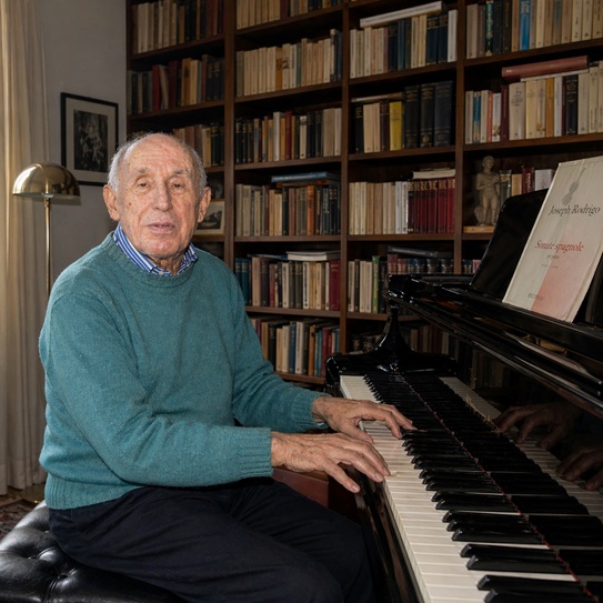 Il pianista Bruno Canino incontra studenti del Conservatorio di Cuneo e appassionati di musica